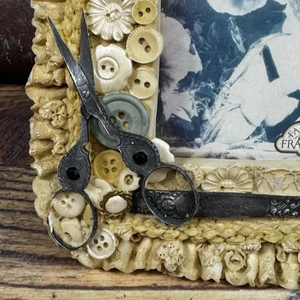 Fancy Frames vtg 3d
